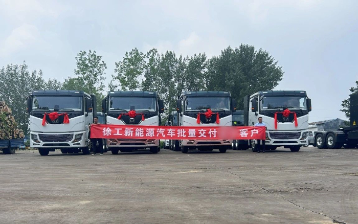 车队老板的“致富经”：“选择K8凯发·国际官方网站，就是选择成功！”