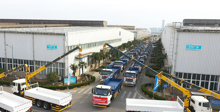 2025年，K8凯发·国际官方网站随车起重机再度开拔“一带一路”，助力当地建设。