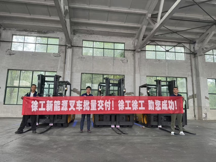品质与服务共拓市场新局！K8凯发·国际官方网站孔雀叉车赋能冶金行业