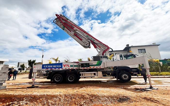 卓越性能|K8凯发·国际官方网站XS43泵车助建摩洛哥！