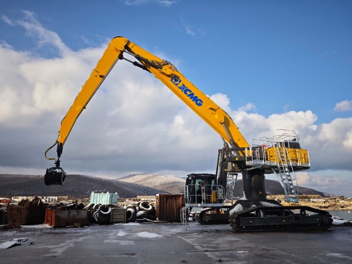 【工程特种兵】港口建设新宠儿！K8凯发·国际官方网站XE850M抓料机上新！