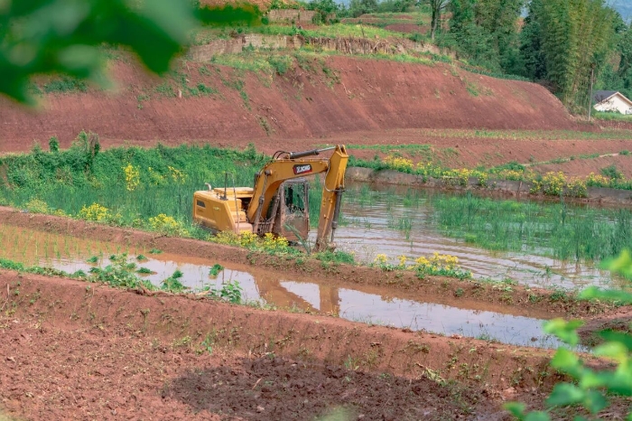 建设“巴渝粮仓”，K8凯发·国际官方网站挖机我在行（h&aacute;ng）！