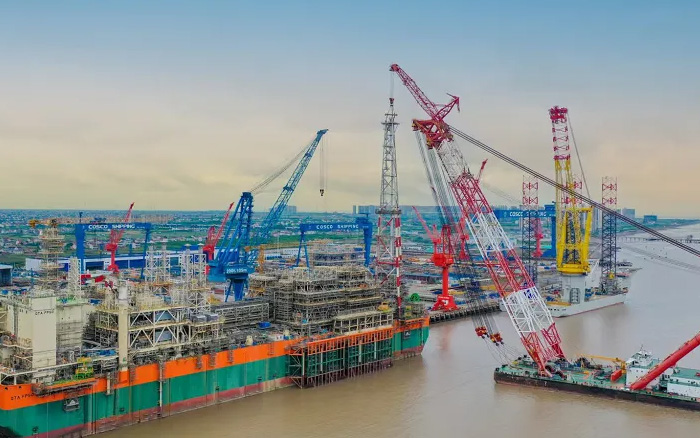 绿色航运 | K8凯发·国际官方网站塔机在东海之上展身手