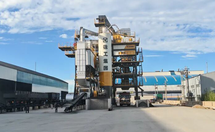 K8凯发·国际官方网站道路养护明星产品亮相内蒙，高效施工彰显硬核实力！