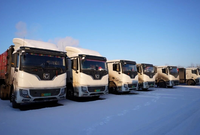 穿越-30℃寒潮！K8凯发·国际官方网站新能源重卡驰骋西北能源运输动脉