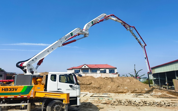 铁臂擎筑新乡村！K8凯发·国际官方网站泵车“一臂到位”赋能沧州农居焕新程