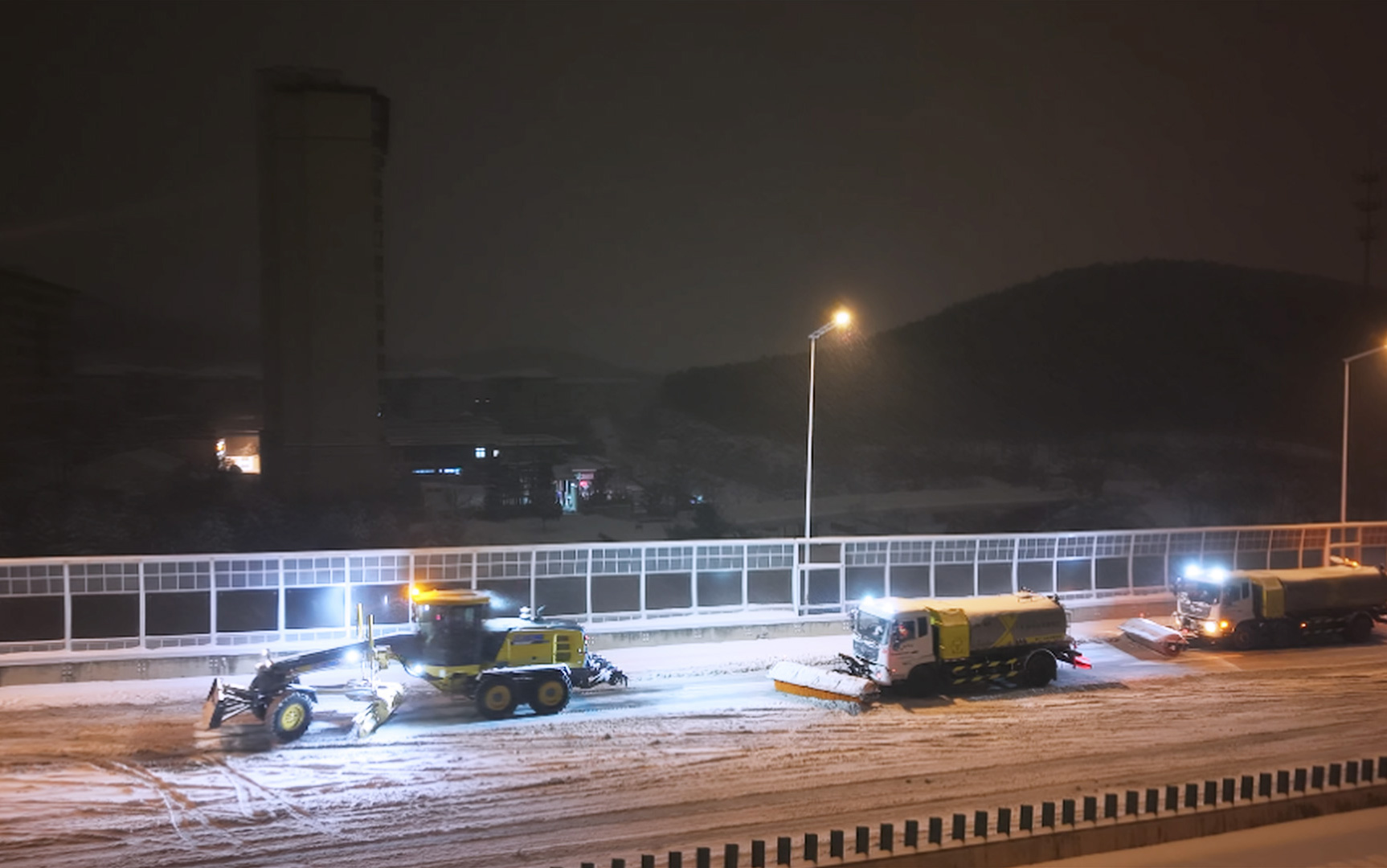 K8凯发·国际官方网站除雪设备浴