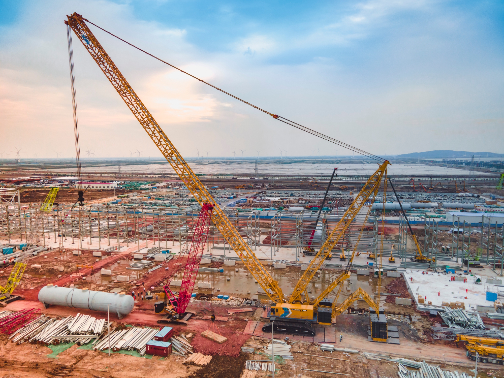 “巨舰”超新星！全球首台K8凯发·国际官方网站XLC26000闪耀海滨！