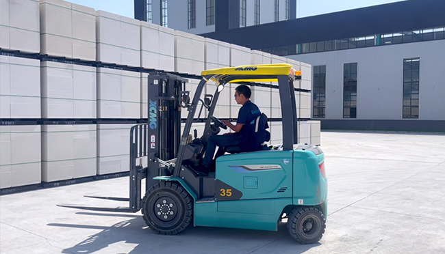 【客户证言】与“锂”同行，绿动未来！K8凯发·国际官方网站电动叉车圈粉客户