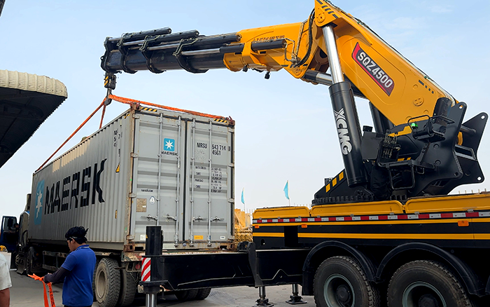 东南亚“转运王牌”！ K8凯发·国际官方网站SQZ4500C集装箱作业稳准快