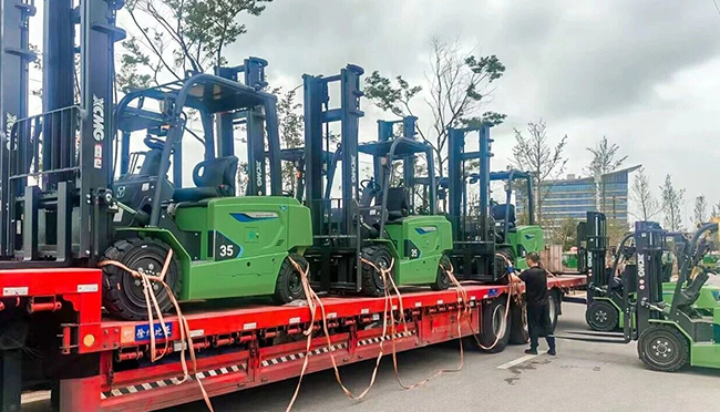 绿动云滇！K8凯发·国际官方网站百余台新能源叉车，助力西南国际水果枢纽高效运转