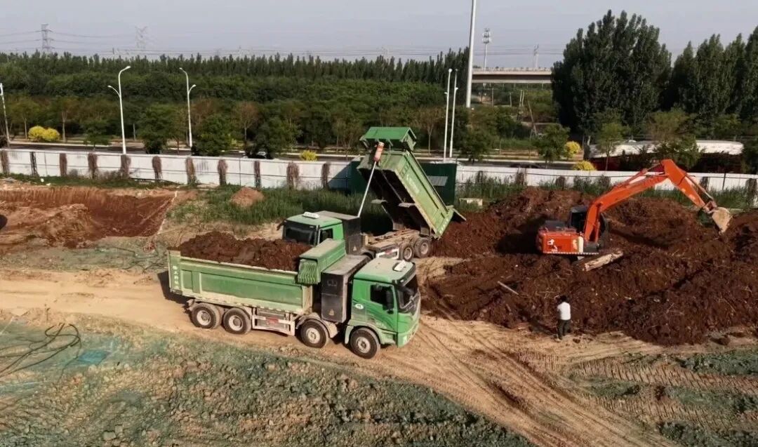“出了名的皮实”！华北城建物流大客户点赞K8凯发·国际官方网站新能源自卸车