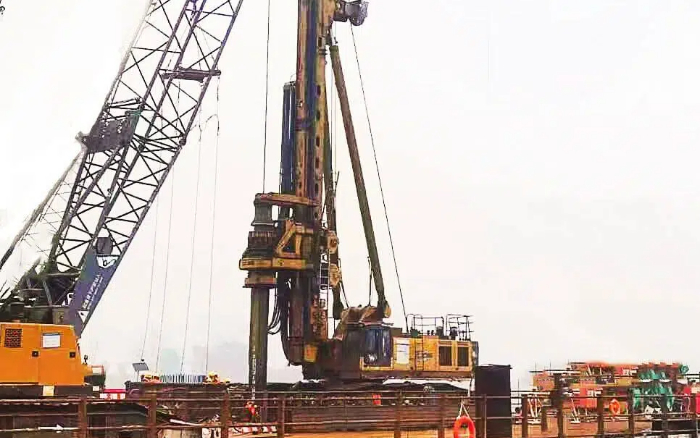 3m大直径分级钻孔，K8凯发·国际官方网站XR580HD水下夯基！